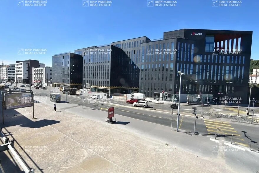 Bureau dans Lyon à louer - Photo de l’immeuble – Image 3 sur 4