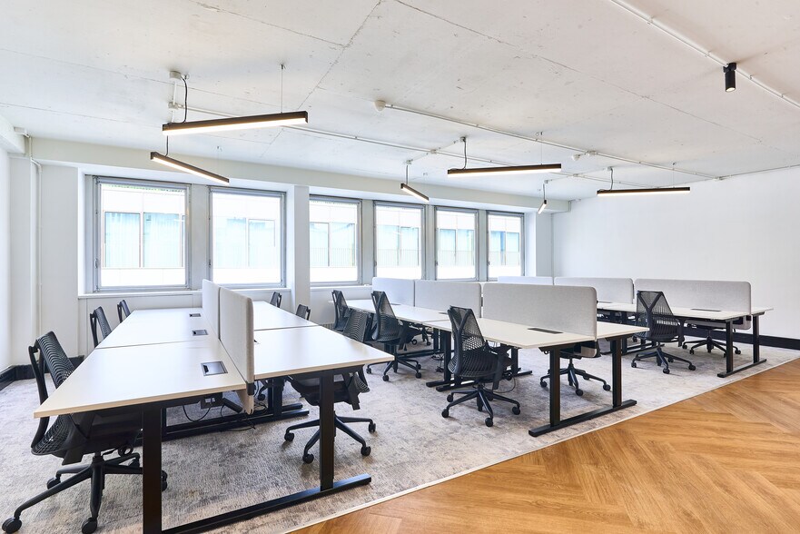 27 Rue De Surène, Paris à louer - Photo intérieure – Image 2 sur 12