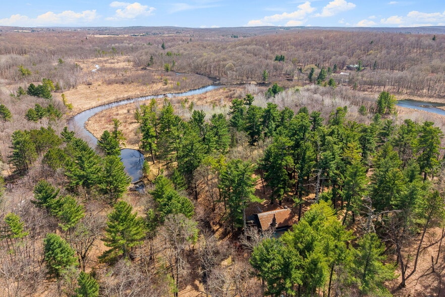 1098 340th Ave, Frederic, WI à vendre - Photo de l’immeuble – Image 3 sur 57