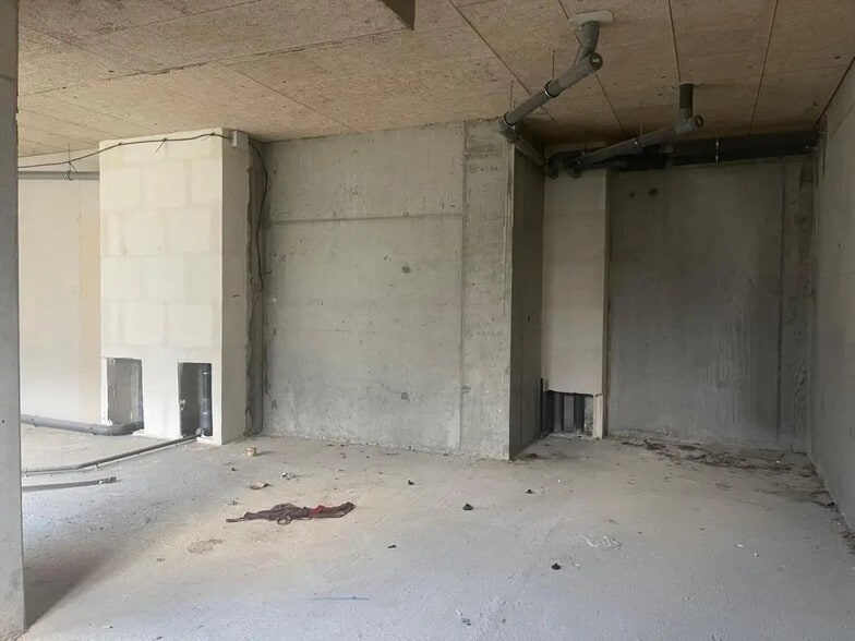 Local commercial dans Romainville à louer - Photo intérieure – Image 2 sur 6