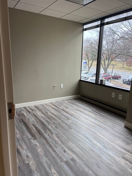 7610 Carroll Ave, Takoma Park, MD à vendre - Photo intérieure – Image 3 sur 12