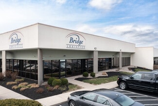 Plus de détails pour 294 W Crescentville Rd, Cincinnati, OH - Industriel/Logistique à louer