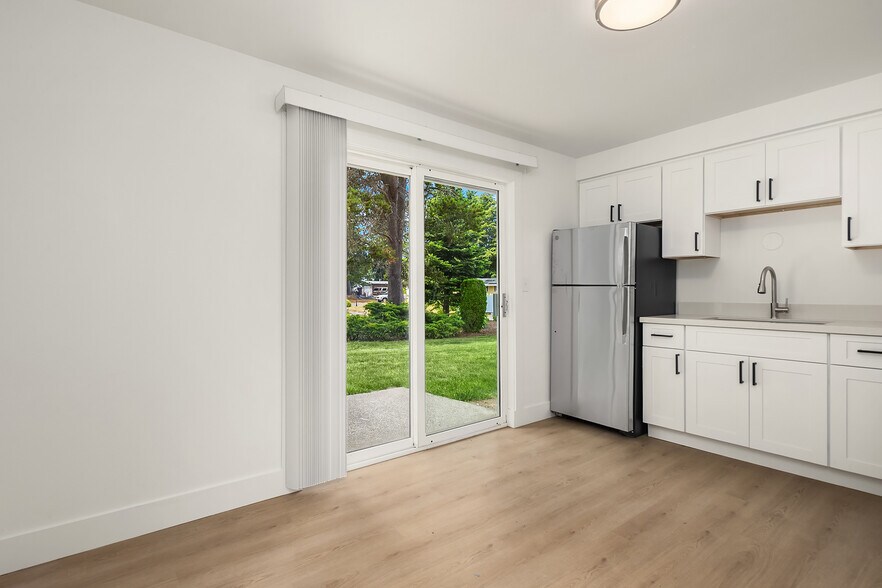 10701 109th St SW, Tacoma, WA à vendre - Photo de l’immeuble – Image 2 sur 9