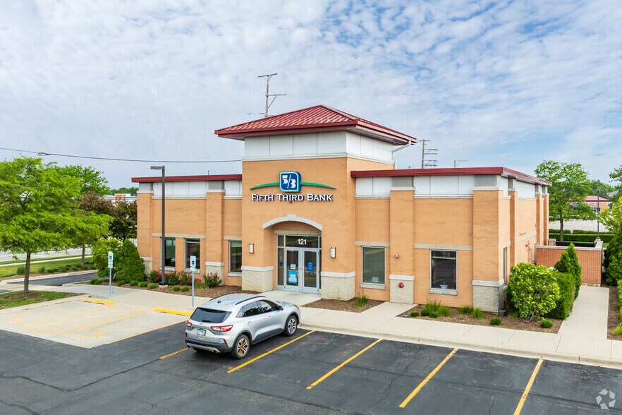 121 N Barrington Rd, Schaumburg, IL à vendre - Photo principale – Image 1 sur 5