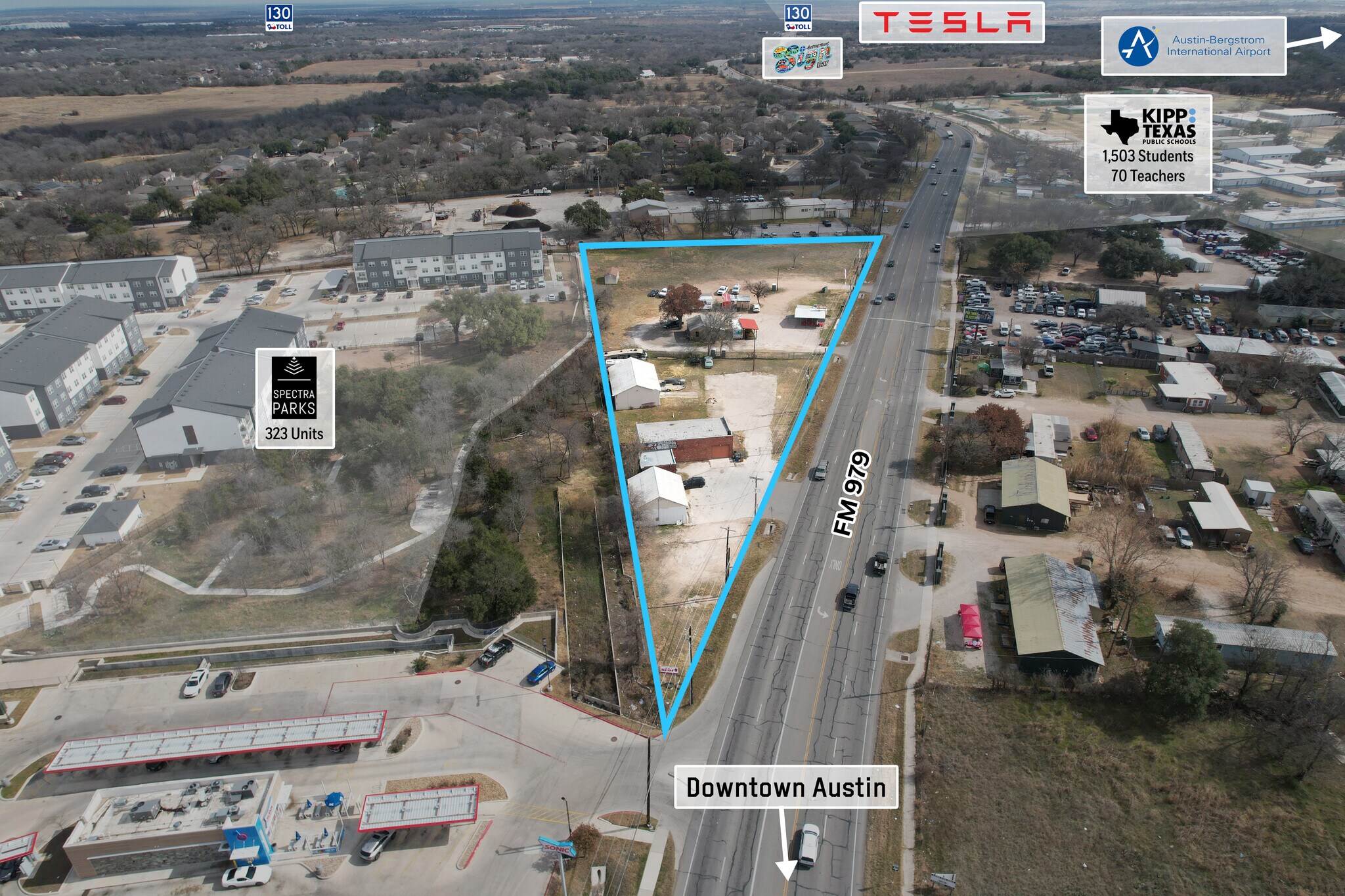 8700 FM 969 Rd portefeuille de 4 biens à vendre sur LoopNet.fr Photo de l’immeuble– Image 1 sur 11