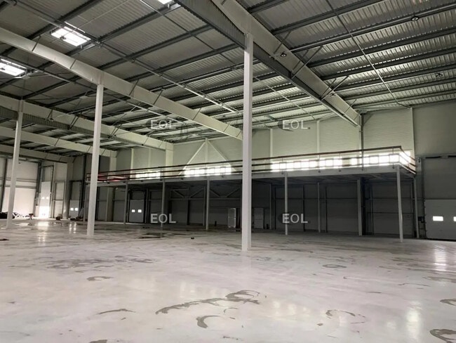 Plus de détails pour Industriel/Logistique à louer