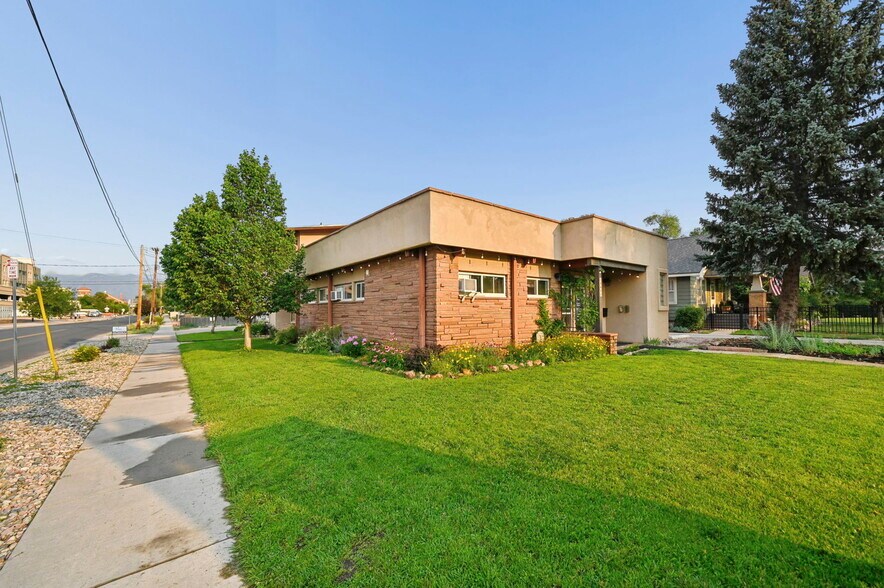 2402 N Nevada Ave, Colorado Springs, CO à vendre - Photo de l’immeuble – Image 1 sur 54