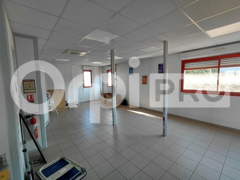 Bureau dans Guerande à louer - Photo intérieure – Image 3 sur 5