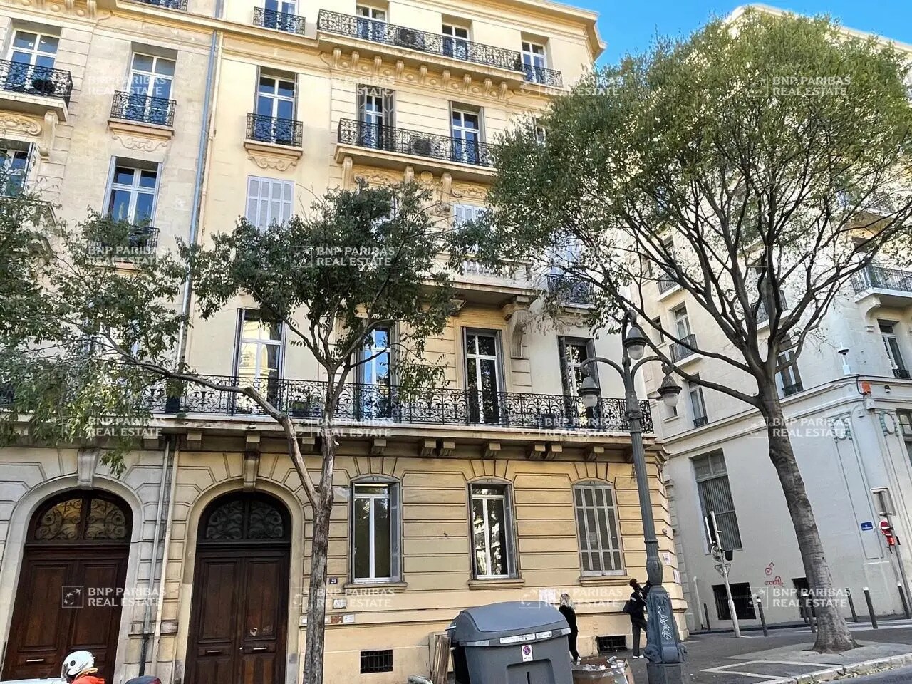 Bureau dans Marseille à louer Photo de l’immeuble– Image 1 sur 10