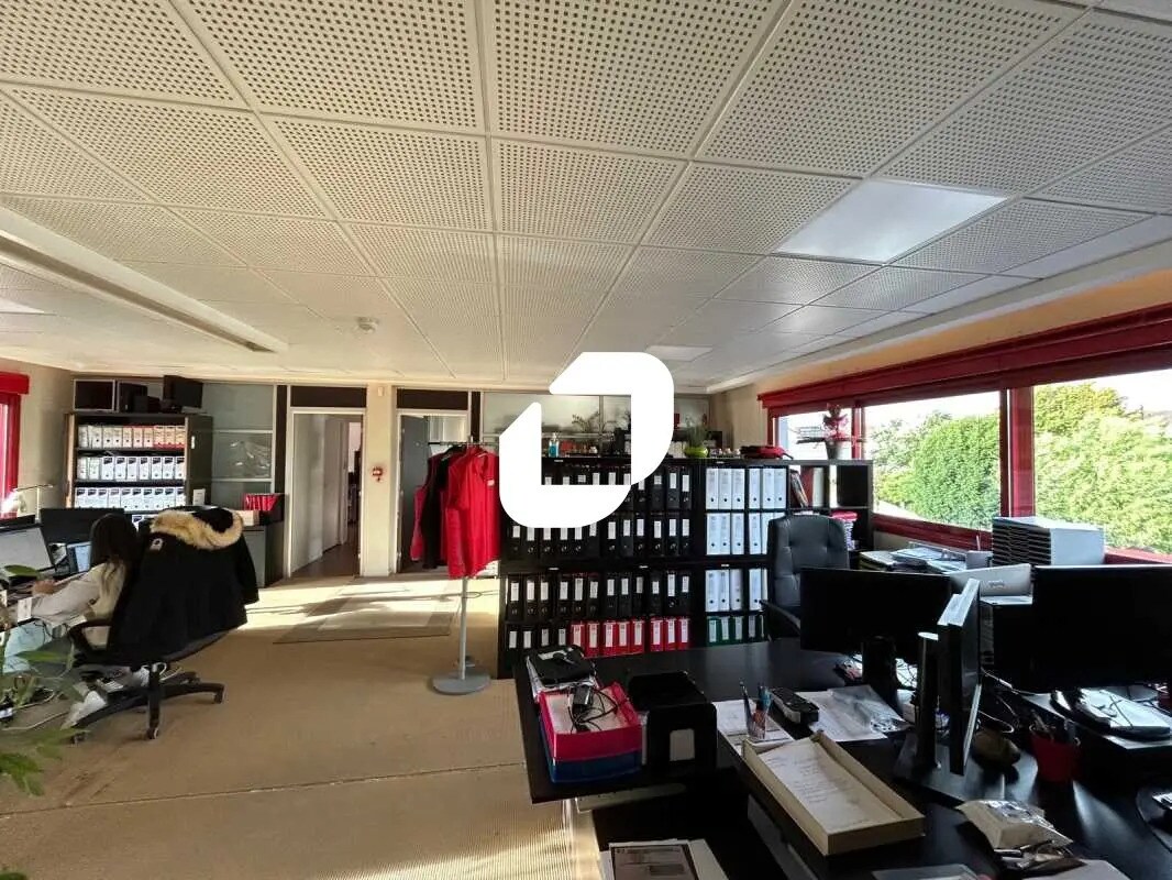 Bureau dans Ivry-sur-Seine à louer Photo de l’immeuble– Image 1 sur 13
