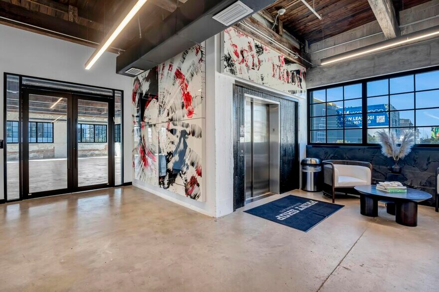 2509 N Miami Ave, Miami, FL à louer - Photo de l’immeuble – Image 2 sur 25
