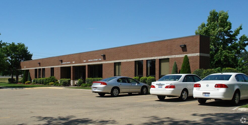 7660-7670 Tyler Blvd, Mentor, OH à louer - Photo de l’immeuble – Image 2 sur 5
