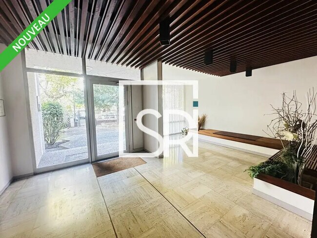 Plus de détails pour Bureau à louer