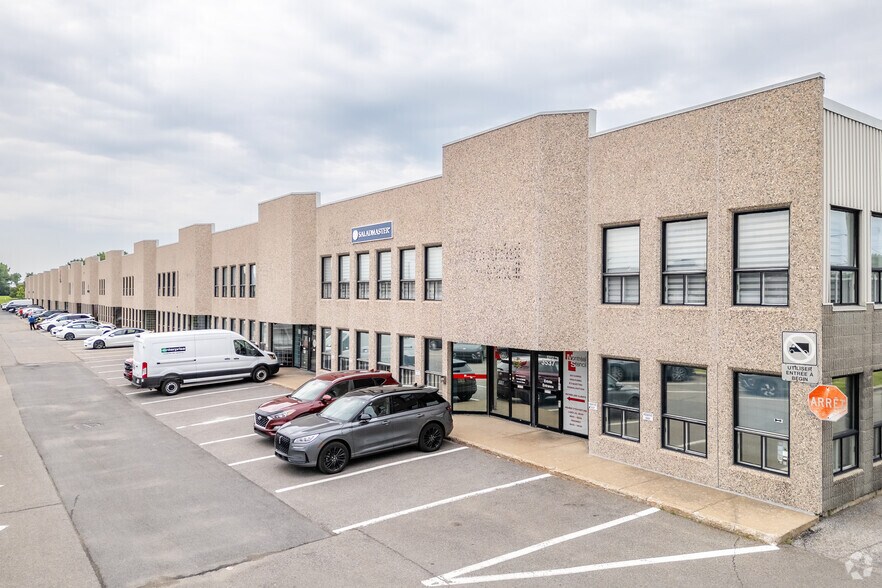 3539-3591 Rue Ashby, Saint-Laurent, QC à louer - Photo de l’immeuble – Image 3 sur 6