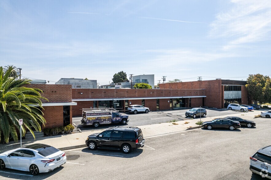 1657-1669 12th St, Santa Monica, CA à louer - Photo de l’immeuble – Image 2 sur 18