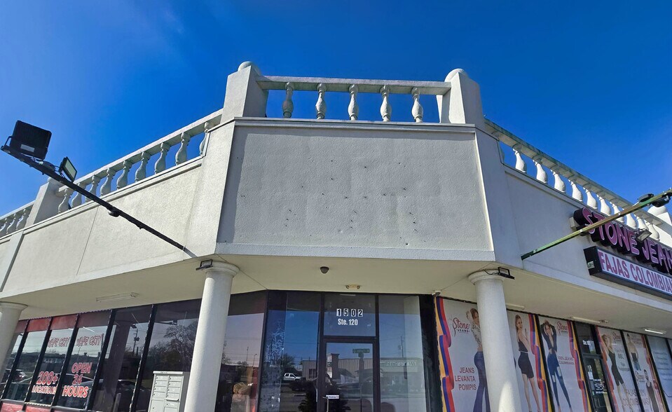 1502 Shaver St, Pasadena, TX à louer - Photo de l’immeuble – Image 3 sur 6