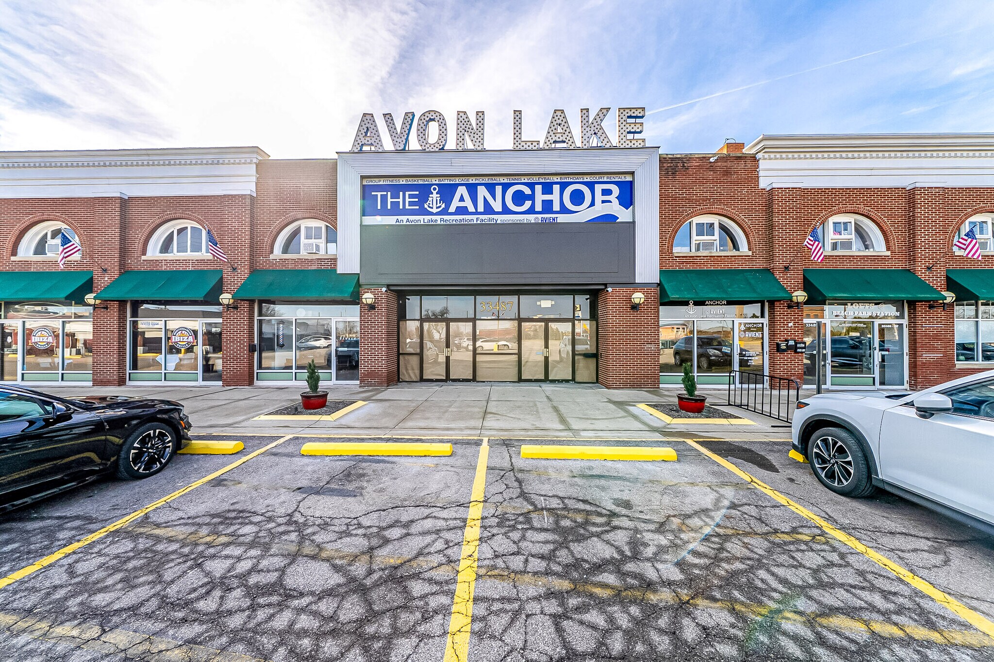 33481-33499 Lake Rd, Avon Lake, OH à louer Photo de l’immeuble– Image 1 sur 13