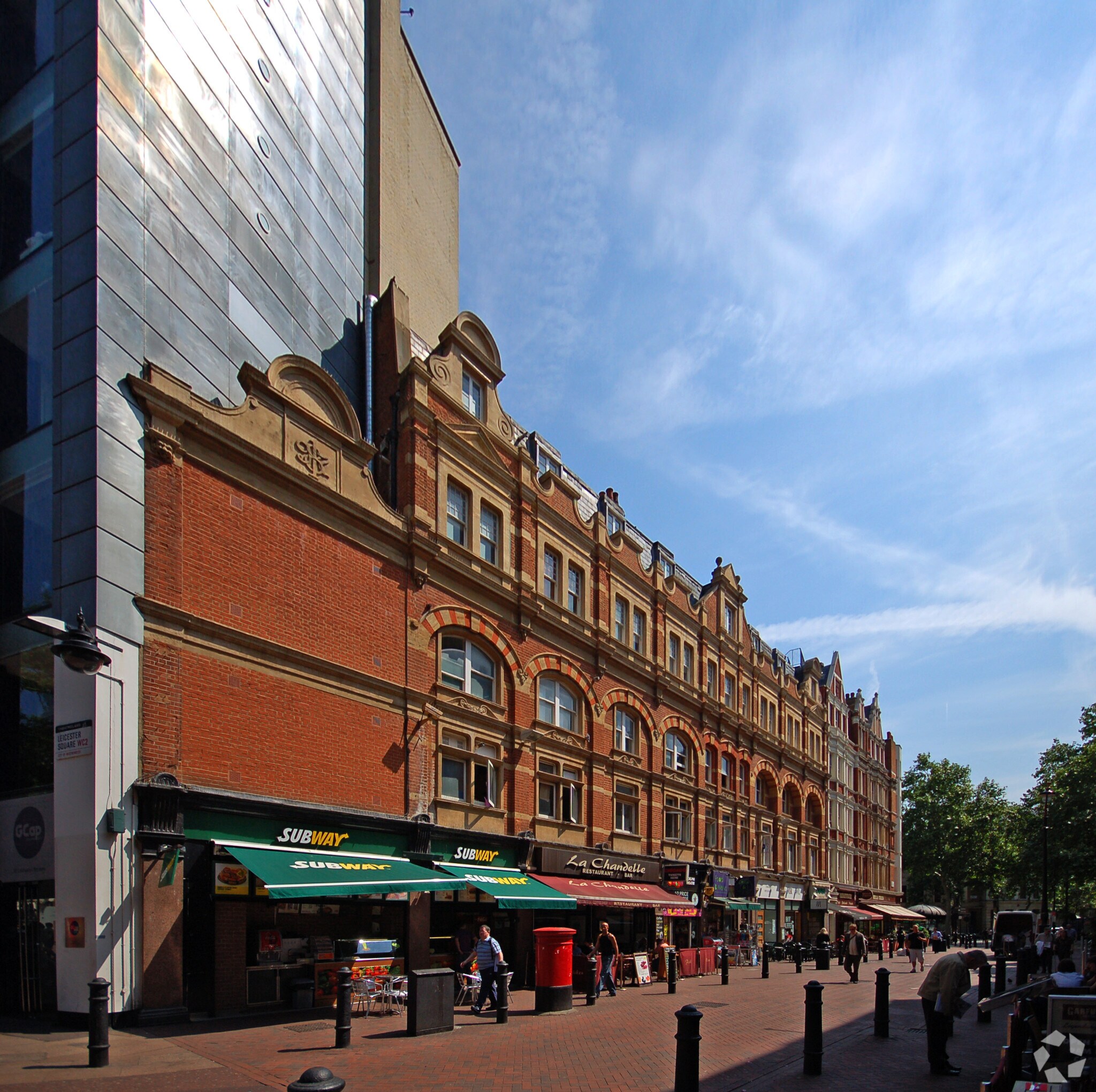 5 Irving St, Londres à louer Photo principale– Image 1 sur 4