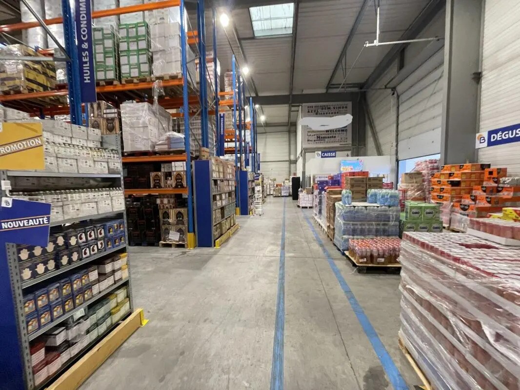 Industriel/Logistique dans Gennevilliers à louer Photo de l’immeuble– Image 1 sur 31