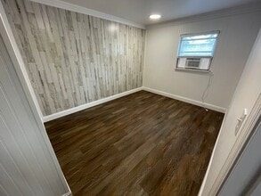 14605 49th St N, Clearwater, FL à louer Photo de l’immeuble– Image 1 sur 3