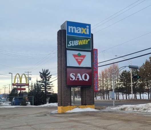 1200 Boul Ducharme, La Tuque, QC à louer - Photo de l’immeuble – Image 3 sur 3