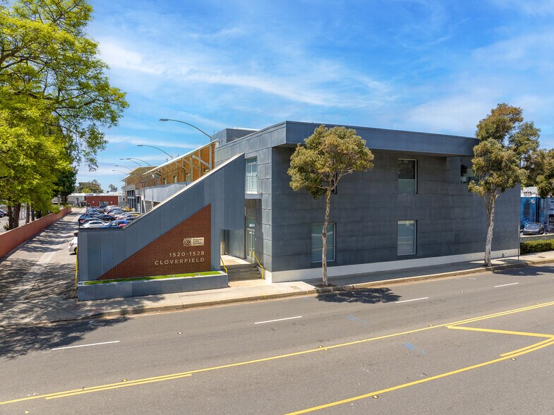 1524 Cloverfield Blvd, Santa Monica, CA à louer - Photo de l’immeuble – Image 2 sur 7