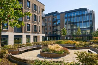 Plus de détails pour Bricket Rd, St Albans - Bureau à louer