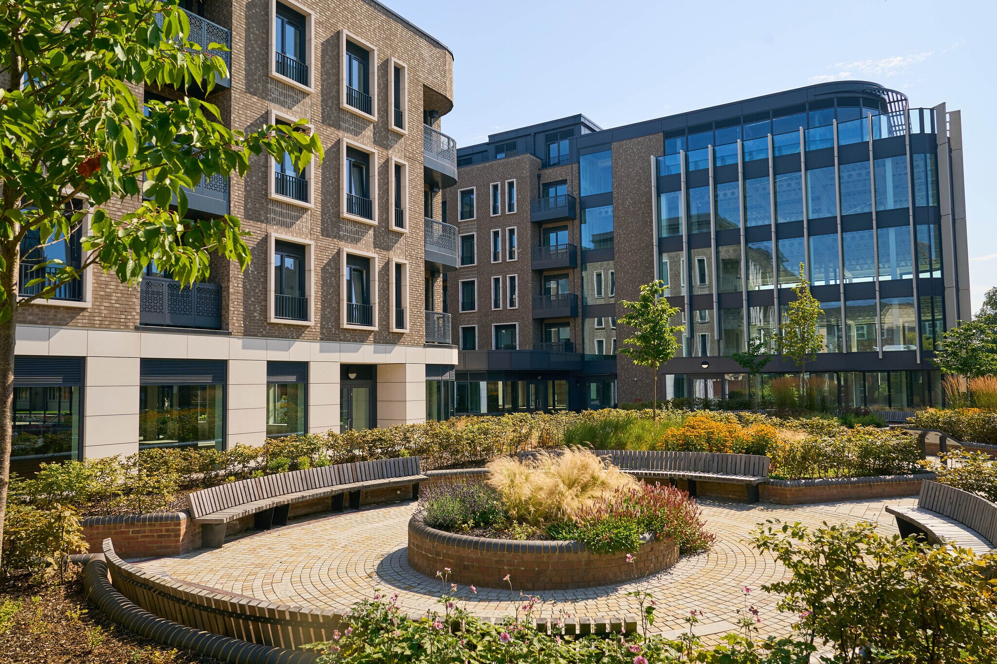 Bricket Rd, St Albans à louer Photo de l’immeuble– Image 1 sur 15