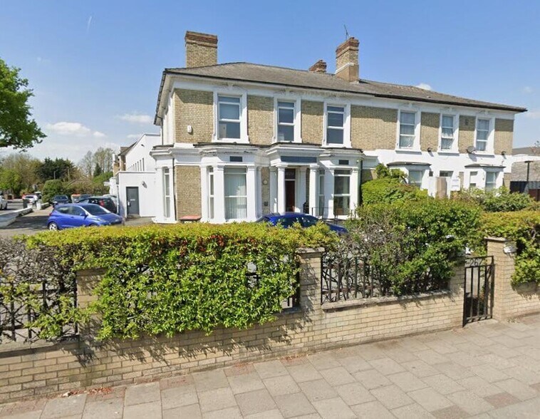 267 Ballards Ln, Londres à louer - Photo de l’immeuble – Image 1 sur 1