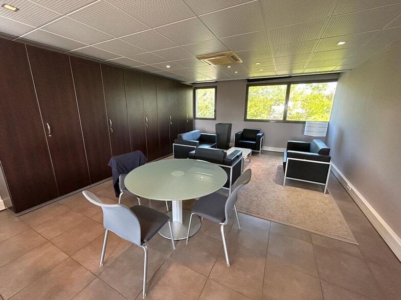 515 Avenue De La Tramontane, La Ciotat à vendre - Photo intérieure – Image 3 sur 6