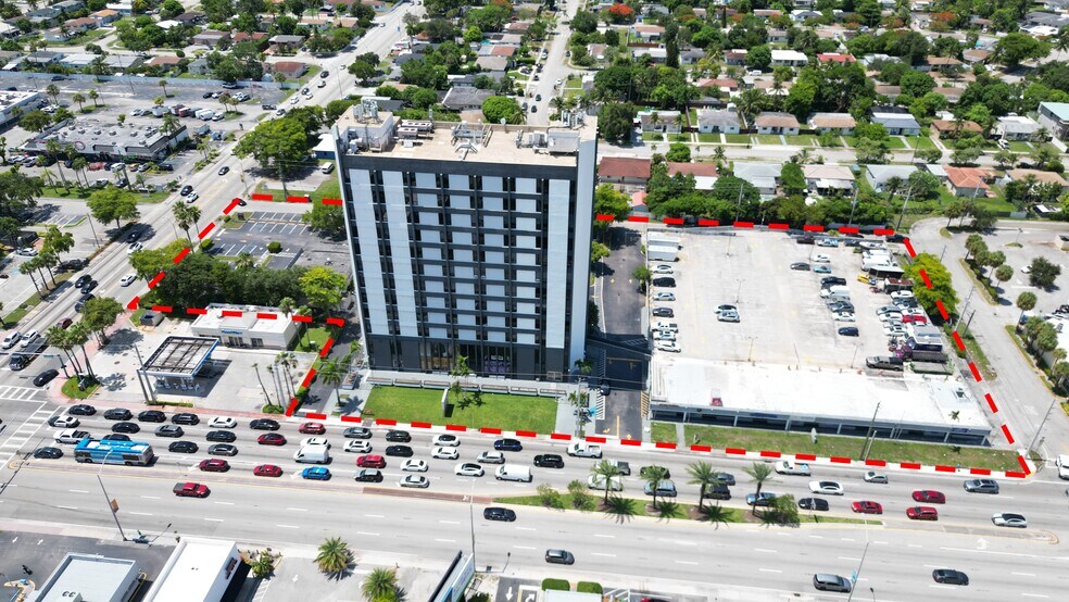 633-699 NE 167th St, North Miami Beach, FL à vendre - Aérien – Image 2 sur 13