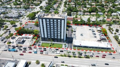 633-699 NE 167th St, North Miami Beach, FL - Vue aérienne vue de carte - Image1
