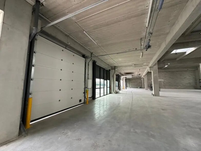 Industriel/Logistique dans Bobigny à louer - Photo intérieure – Image 2 sur 10