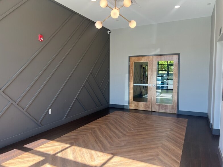 800 Creek View Rd, Newark, DE à louer - Hall d’entrée – Image 3 sur 12