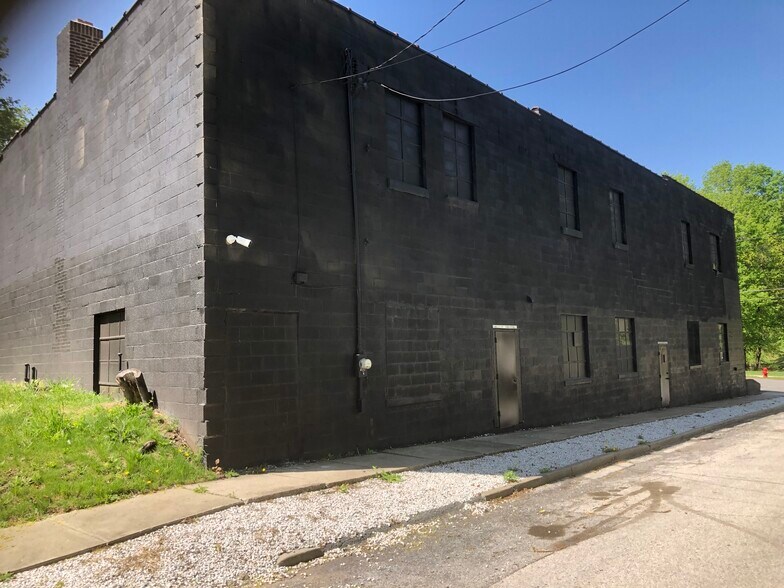 143 Garden St, Poughkeepsie, NY à louer - Photo de l’immeuble – Image 2 sur 3