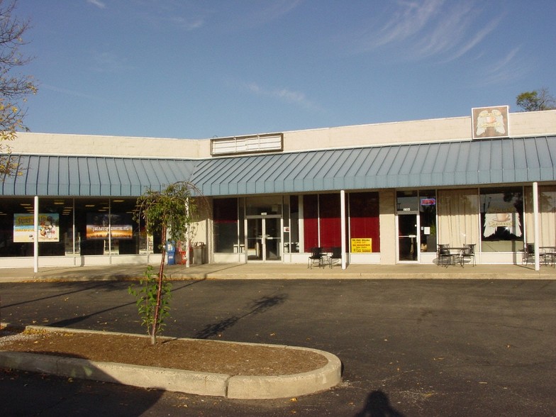 3300-3326 E Main St, Richmond, IN à louer - Photo de l’immeuble – Image 3 sur 9