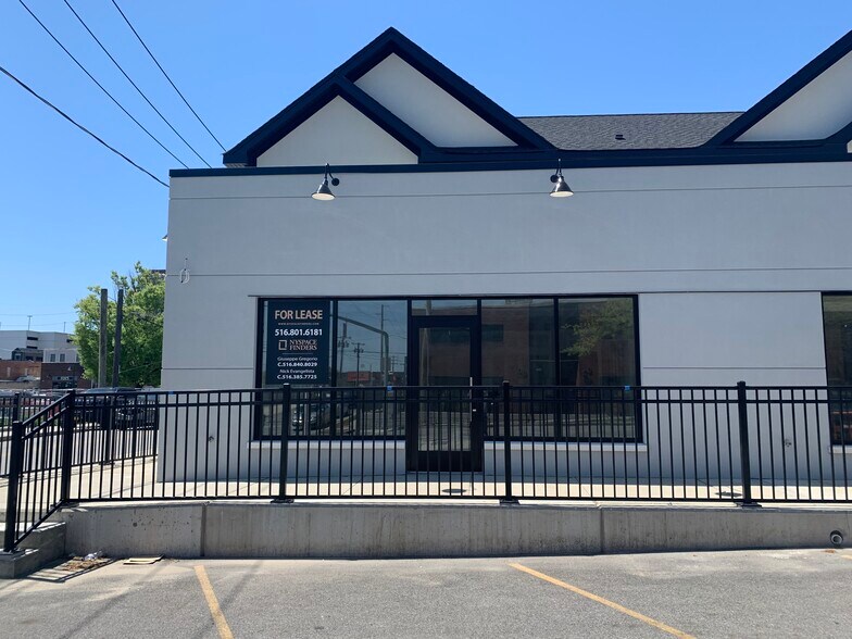 144 2nd St, Mineola, NY à louer - Photo de l’immeuble – Image 3 sur 12