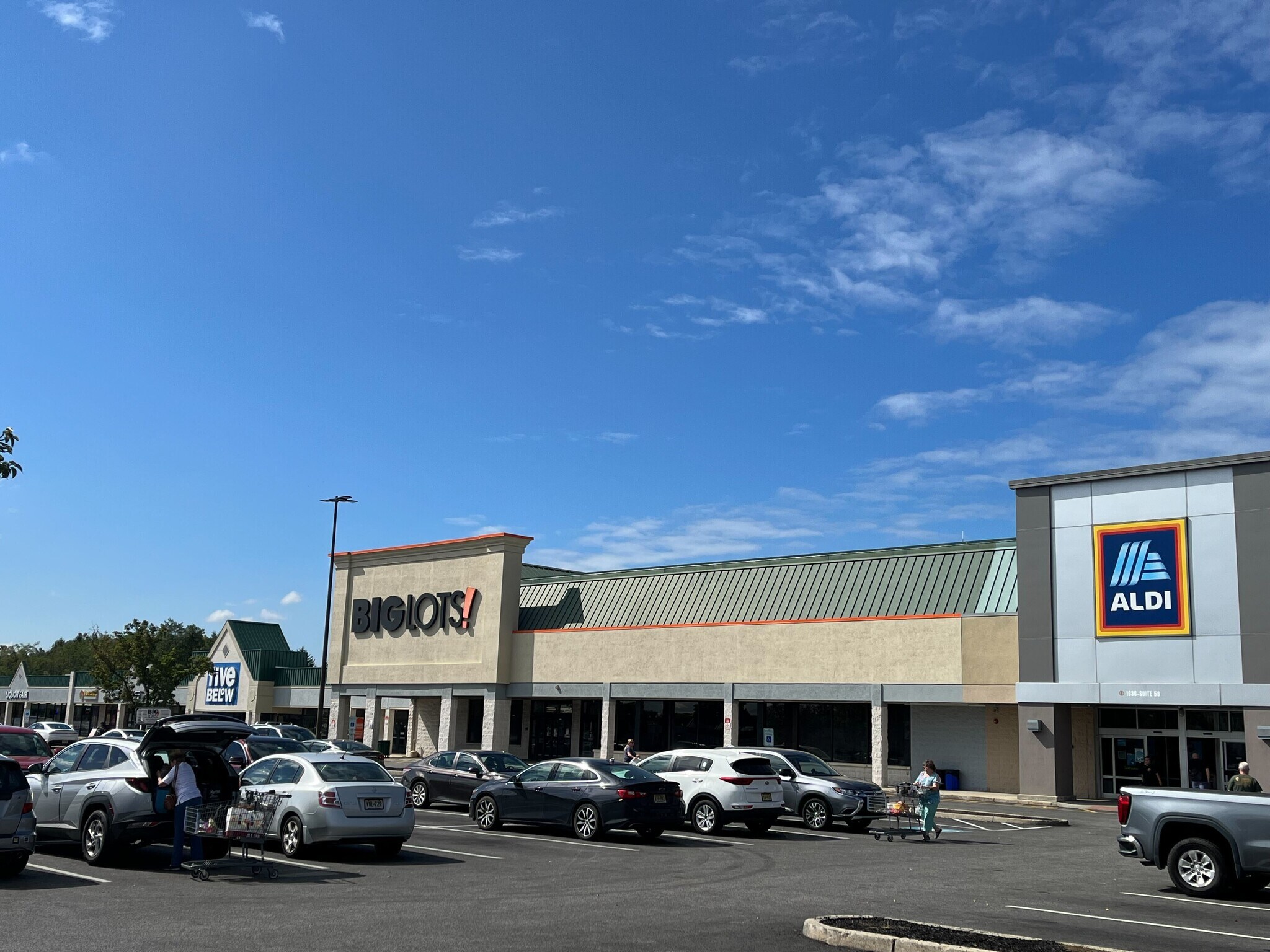 1636 Route 38, Lumberton, NJ à louer Photo principale– Image 1 sur 8