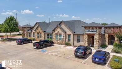 2214 Emery St, Denton, TX à louer Photo intérieure– Image 1 sur 15