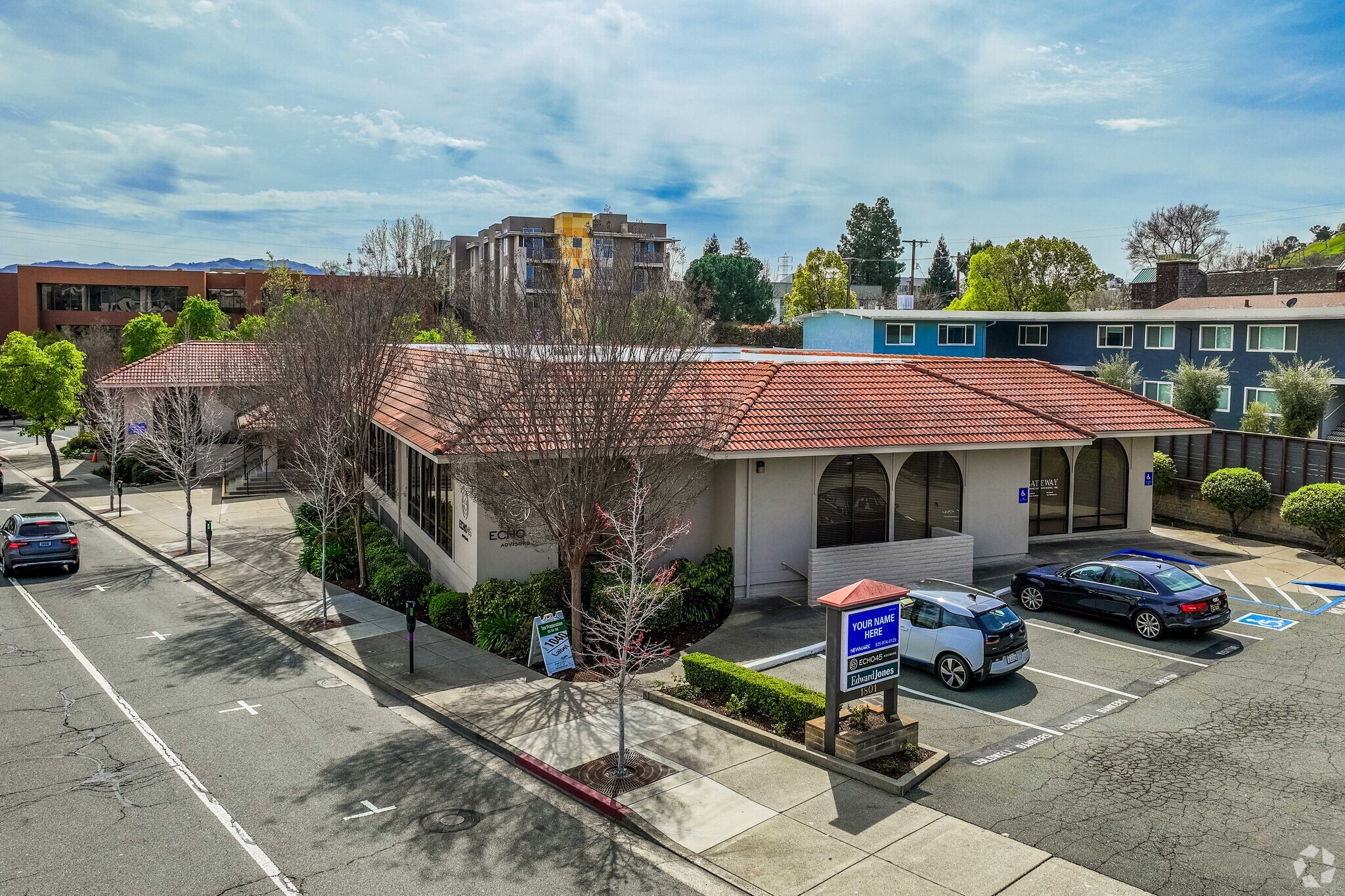 1801 N California Blvd, Walnut Creek, CA à louer Photo principale– Image 1 sur 7