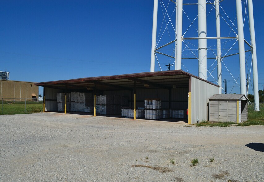 1709 Enterprise Blvd, Pauls Valley, OK à vendre - Photo de l’immeuble – Image 2 sur 7