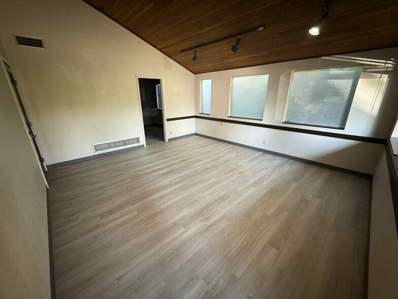 16418 7th Pl W, Lynnwood, WA à louer - Photo de l’immeuble – Image 2 sur 9