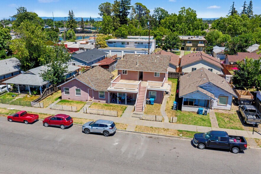 1315 E St, Marysville, CA à vendre - Photo de l’immeuble – Image 2 sur 32