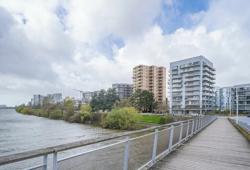 Local commercial dans Nantes à vendre - Photo de l’immeuble – Image 3 sur 9