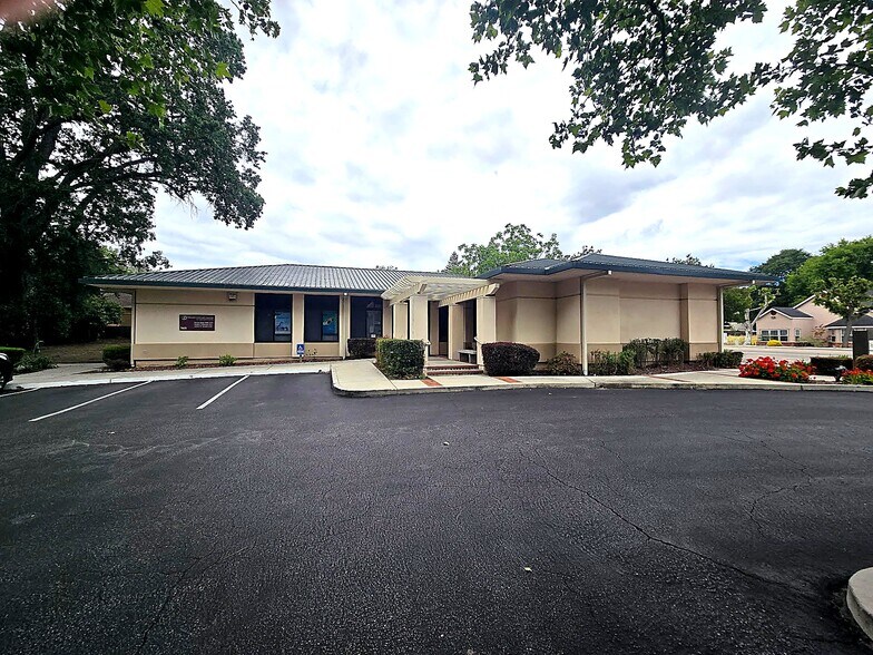 7605 Morro Rd, Atascadero, CA à vendre - Photo de l’immeuble – Image 3 sur 9