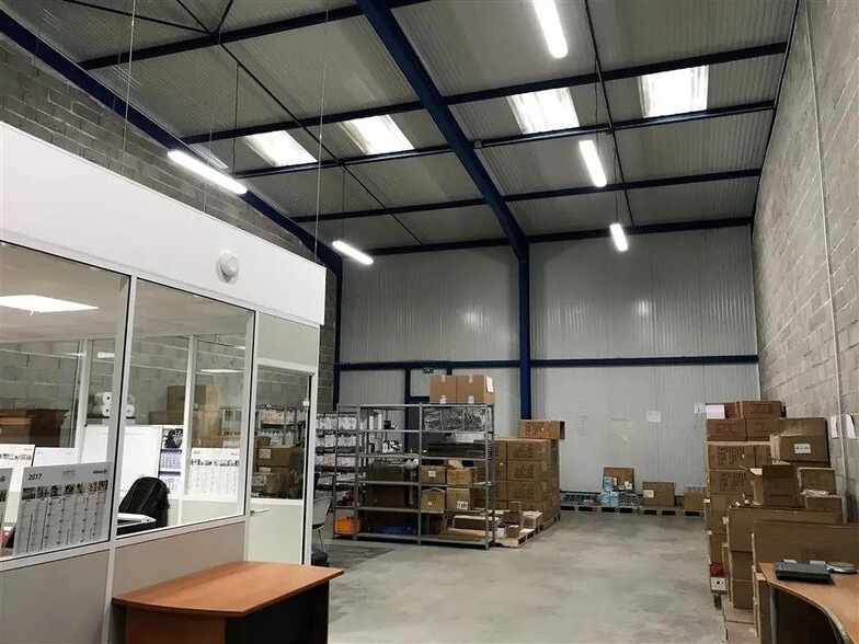 Industriel/Logistique dans Escalquens à louer - Photo intérieure – Image 3 sur 4