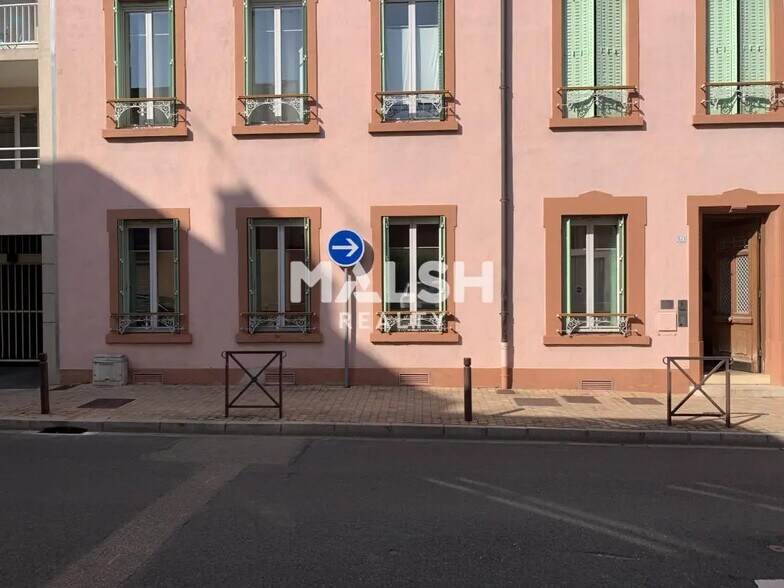 Bureau dans Villefranche-sur-Saône à louer - Photo de l’immeuble – Image 1 sur 13