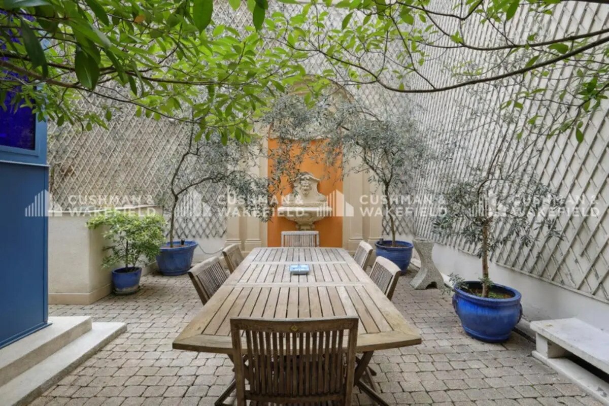 44 Rue Fortuny, Paris à louer Photo de l’immeuble– Image 1 sur 3