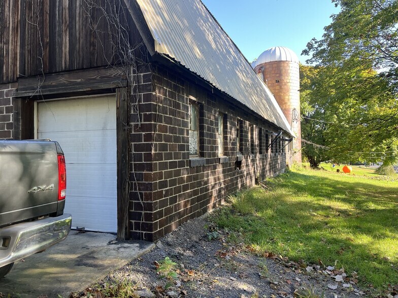 575 Shoemaker Ave, West Wyoming, PA à vendre - Photo de l’immeuble – Image 2 sur 4