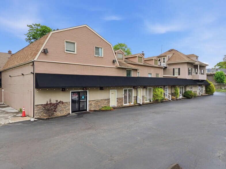 50 Lake Ave, Worcester, MA à louer - Photo de l’immeuble – Image 2 sur 7